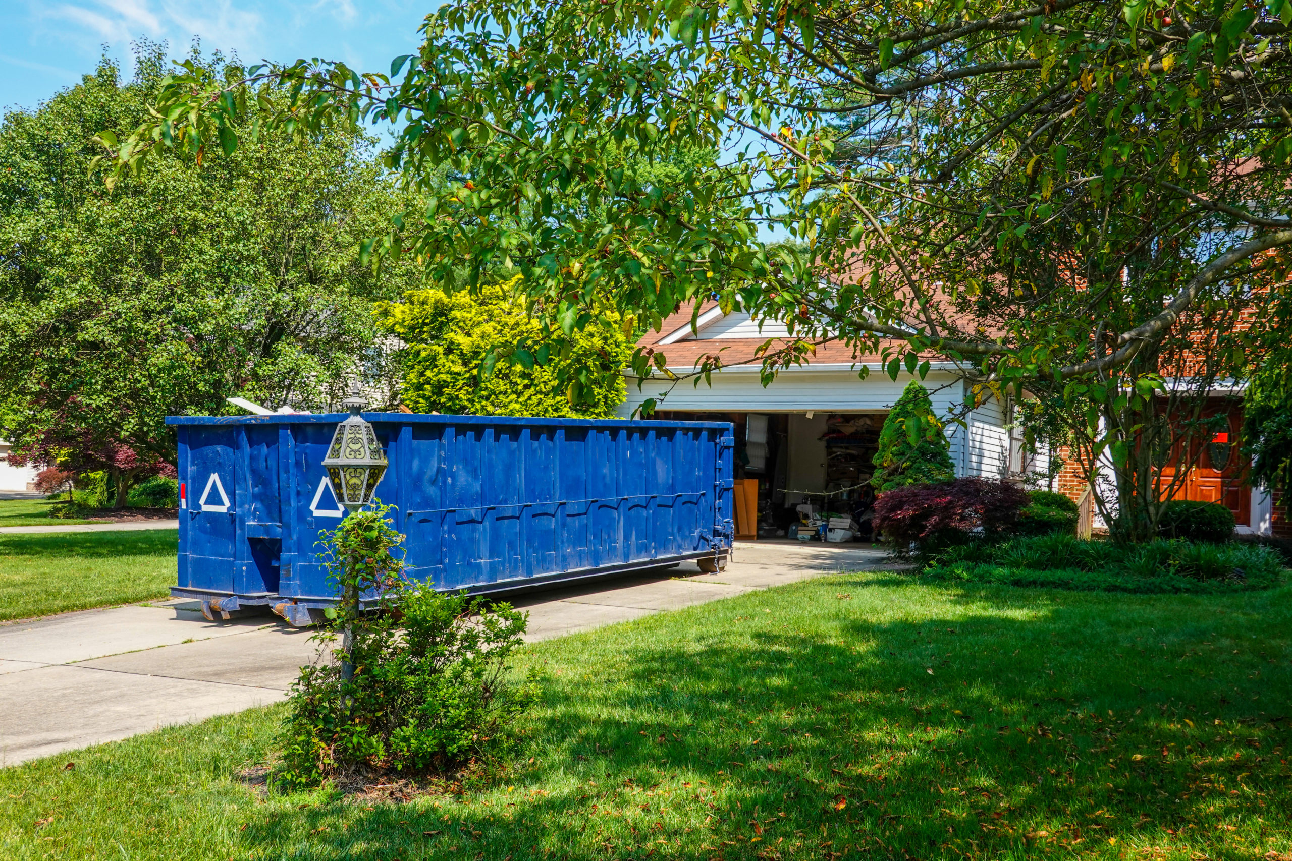 A roll off dumpster rental in Fort Worth