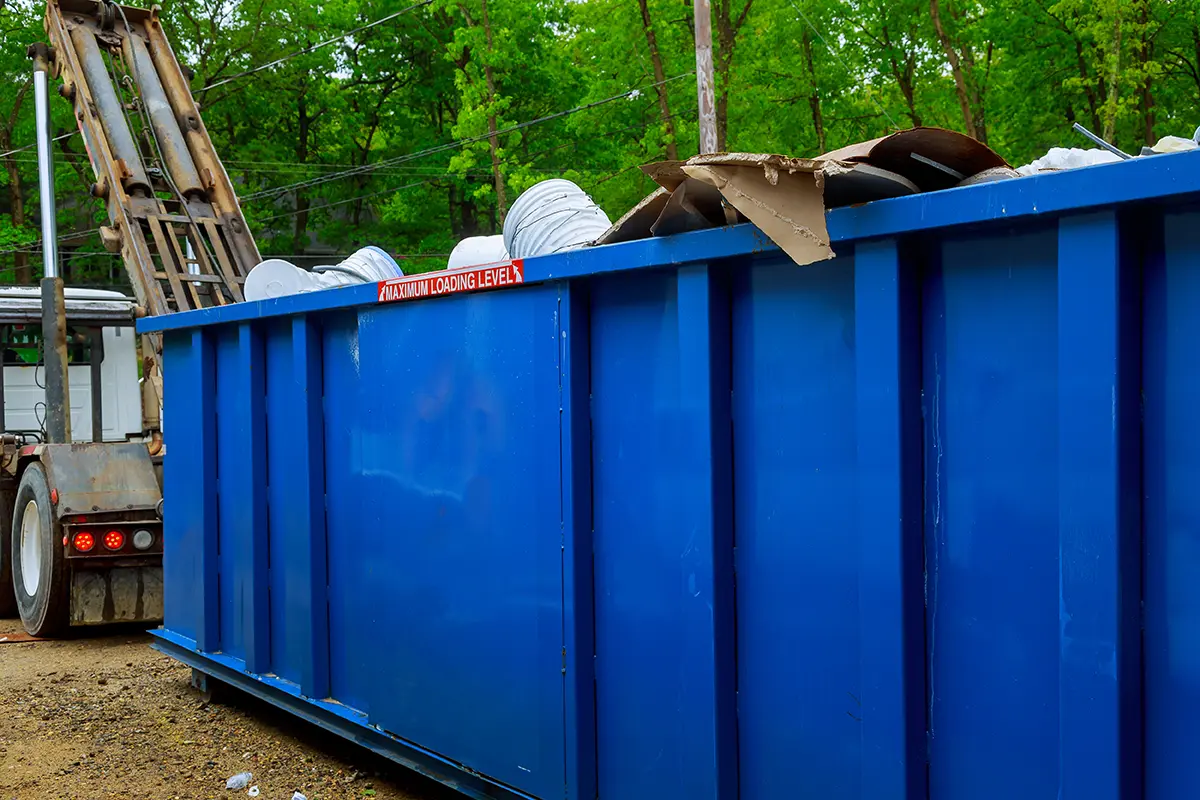How Dumpster Rentals Boost Efficiency in Real Estate Management