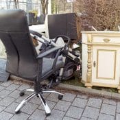 3 Ways To Properly Dispose Of Furniture