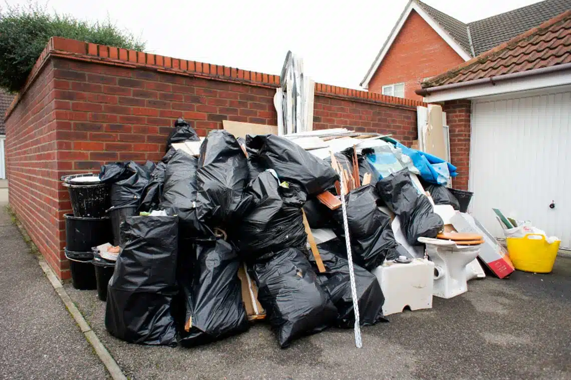 Roll-Off Dumpster Rentals in Euless